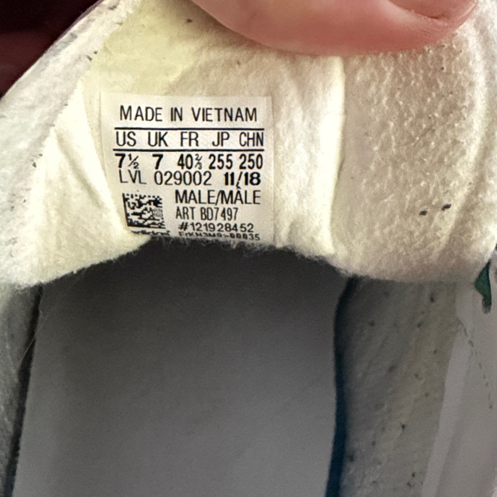 Adidas Gazelle Aqua Sneakers - Picture 5 of 5